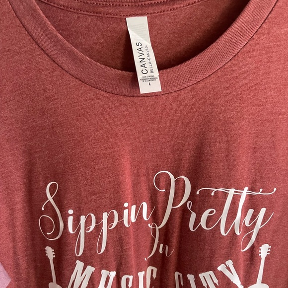 2 large shirts wore one day - Picture 2 of 6